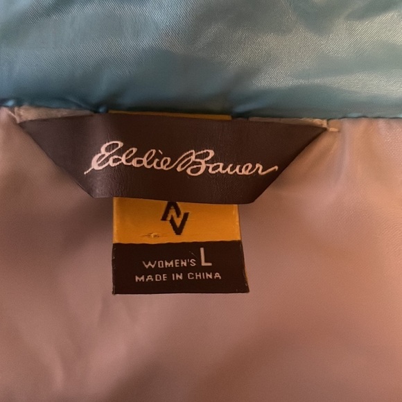 Eddie Bauer Travex EB700 Down Vest Size Large - Picture 9 of 13